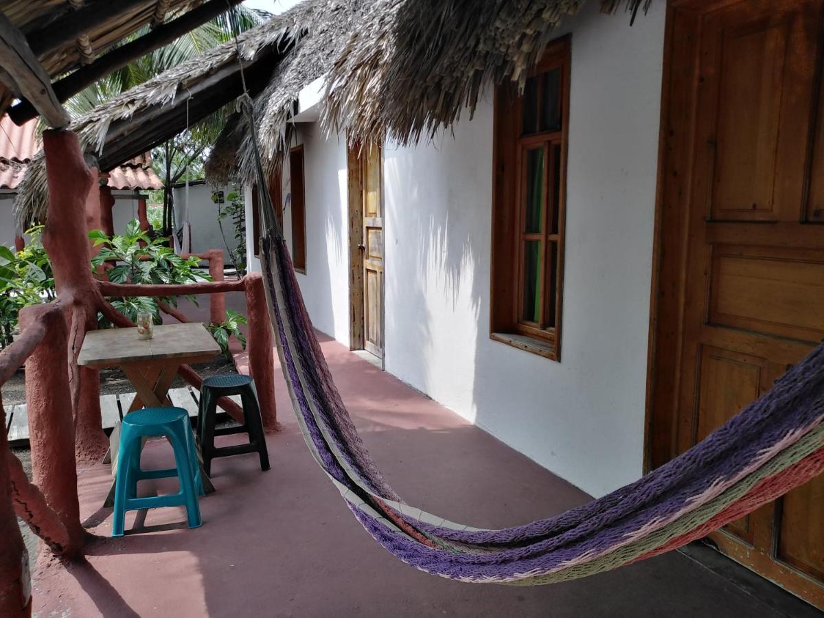 Bungalows Familiares Monterrico Exterior foto