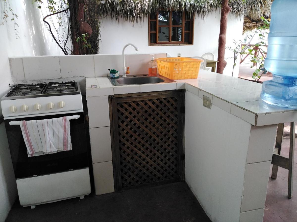 Bungalows Familiares Monterrico Exterior foto
