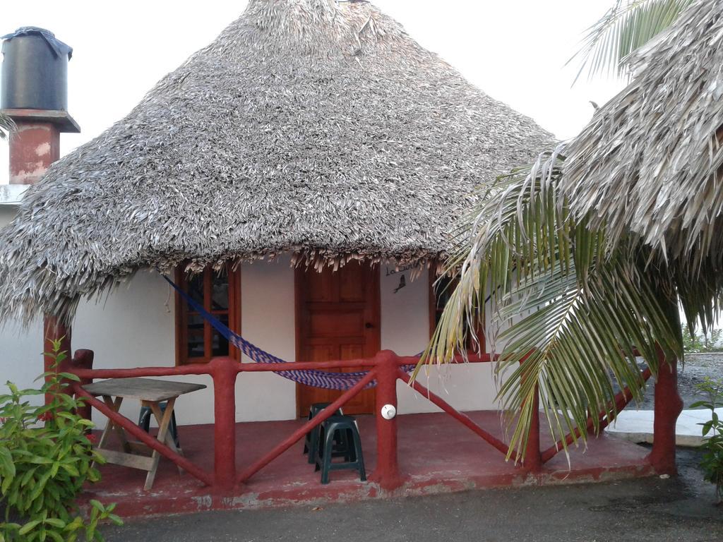Bungalows Familiares Monterrico Exterior foto